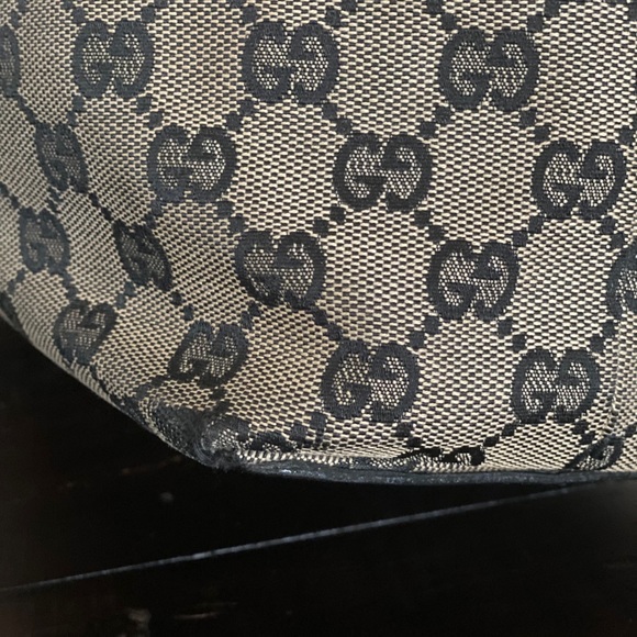 ❌❌SOLD❌❌ Authentic Gucci Tote bag - Picture 6 of 15